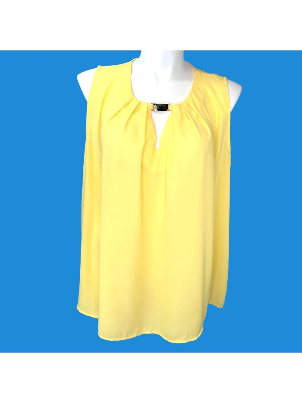 NWT FAITH AND JOY SLEEVELESS YELLOW W/ GOLD METAL DETAIL FLOWY TOP - 3X